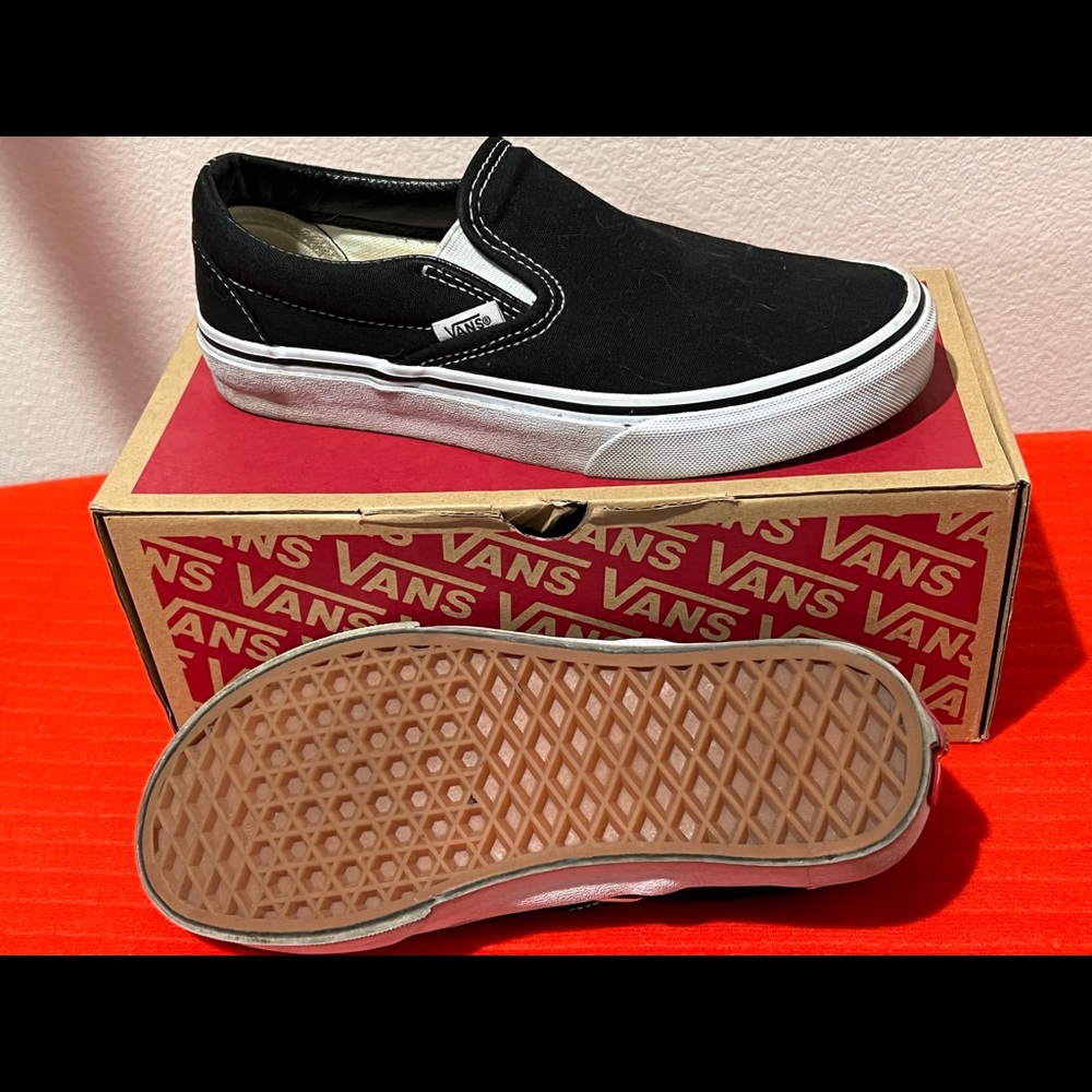 Vans Black/ white slip On size 5.5 women boys 4. Barely used